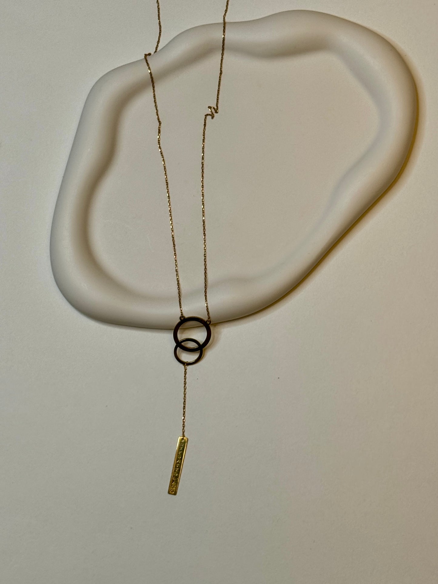 STFUATTDLAGG Lariat Necklace